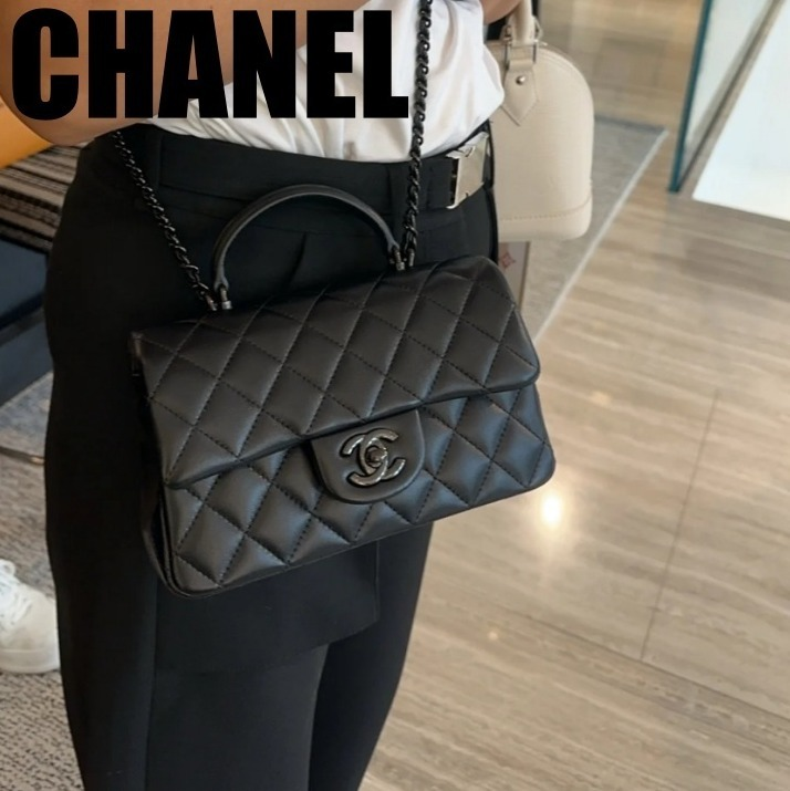 CHANEL《24A新作》シャネル ソーブラック ミニフラップバッグ